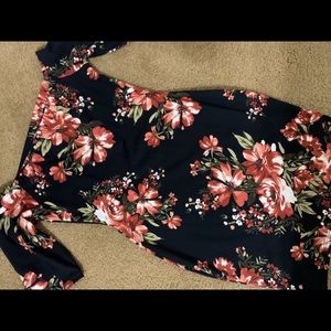 Short black flower body dress
